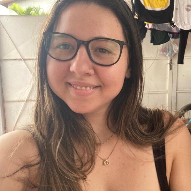 Babysitter in Jaboticabal: Larissa