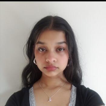 Babysitter in Edinburgh: Laisha