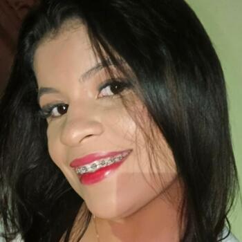 Babysitting job in Senador Canedo: Mychelly