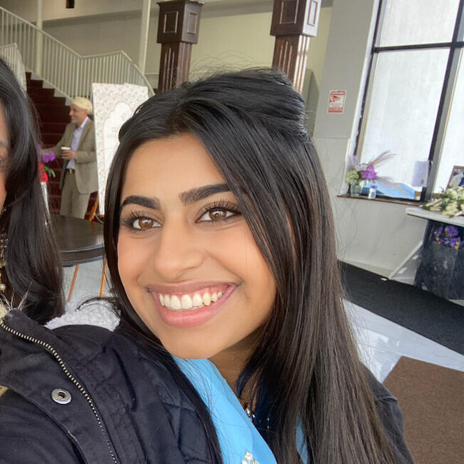 Babysitter in Oakville: Riana