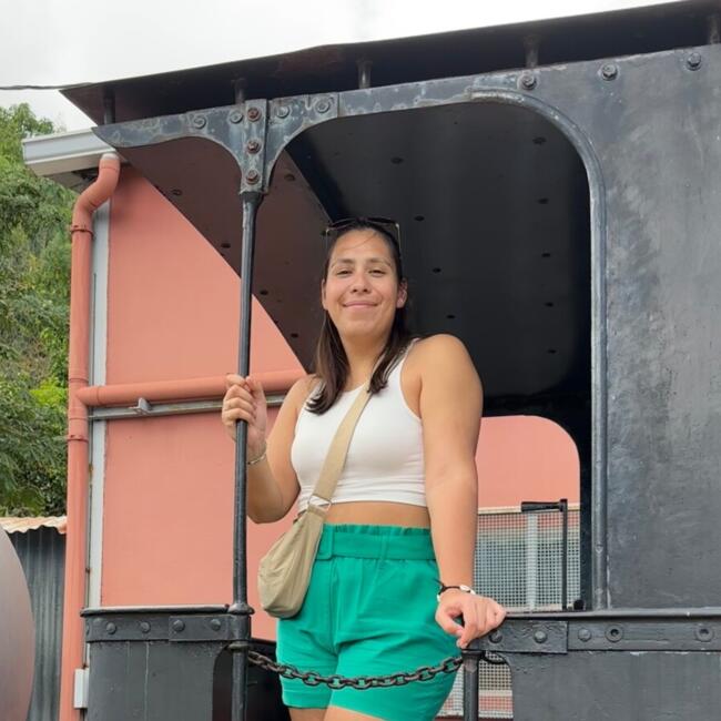 Babysitter in Thorigny-sur-Marne: Alicia