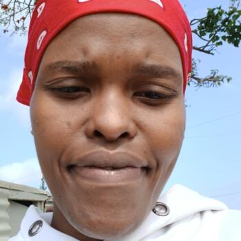 Babysitter East London: SISIPHO