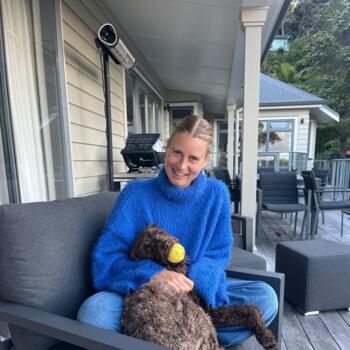 Babysitter Queenstown: Ella