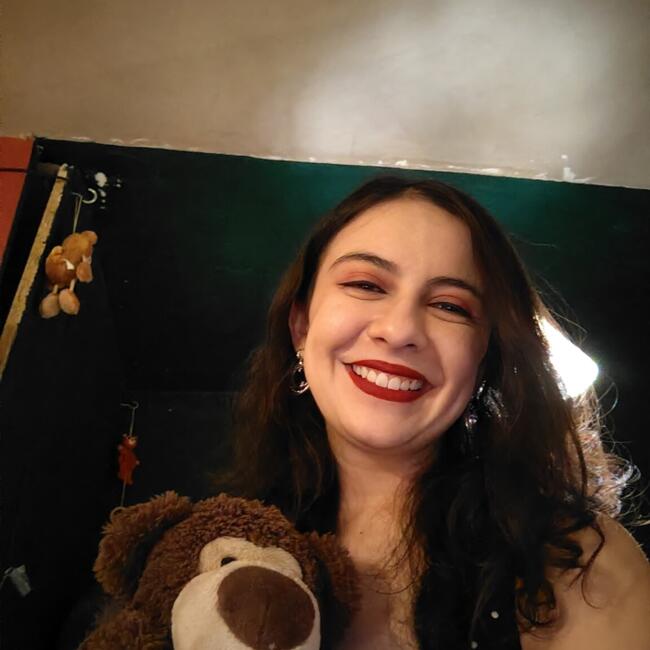 Babysitter in Budapest: Laura Gabriela