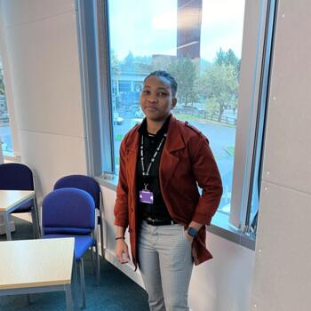 Babysitter Leeds: Doris