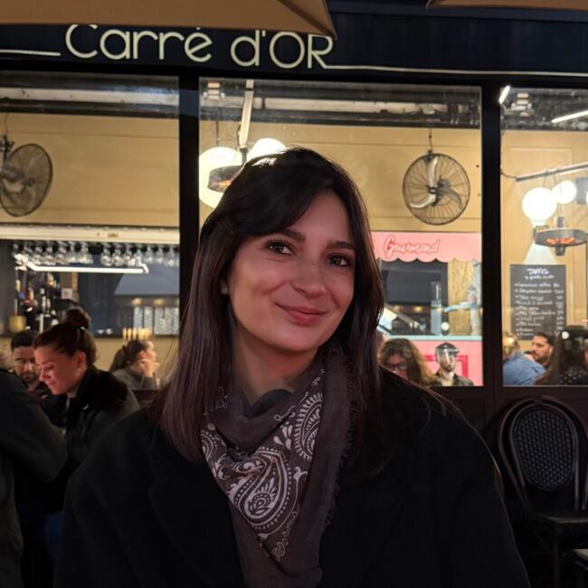 Babysitter in Nîmes: Alice