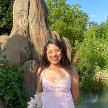 Babysitter Fort Worth: Julissa