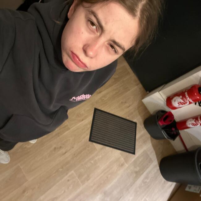 Babysitter in Boulogne-sur-Mer: Louise