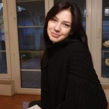 Varuška (Maribor): Lara