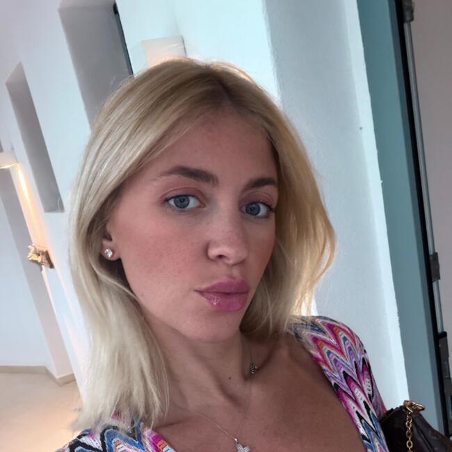 Babysitter in Vouliagméni: Marianna