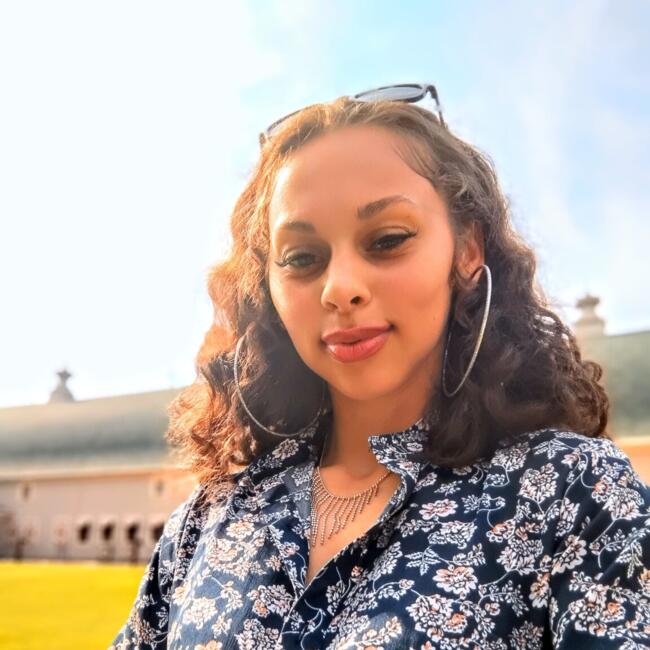 Babysitter in Raleigh: Felicia