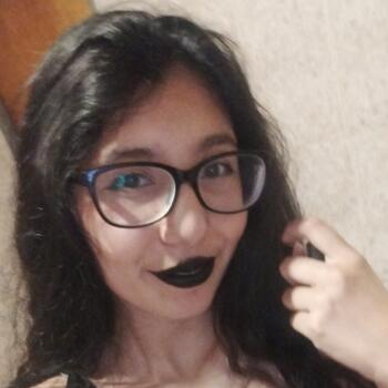 Niñera en San Juan Bautista: Ruth