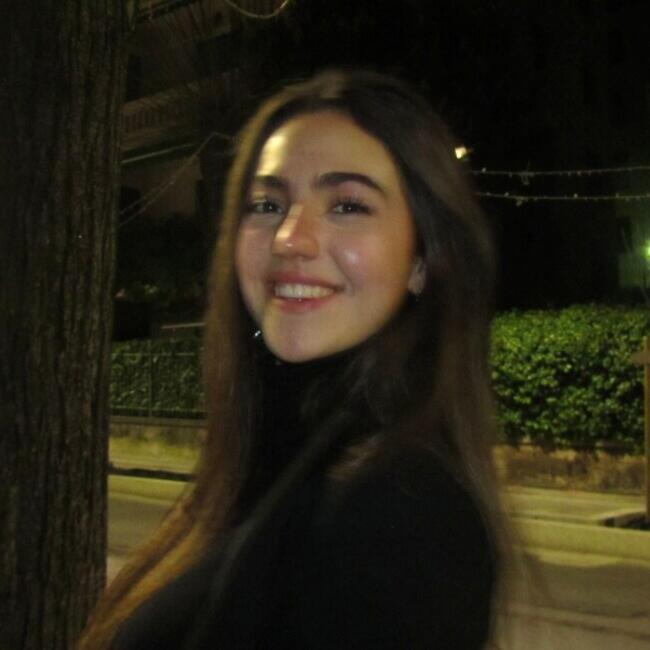 Babysitter in Milan: Lisa