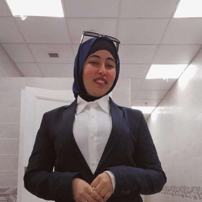 جليسة أطفال في الجيزة: اسراء
