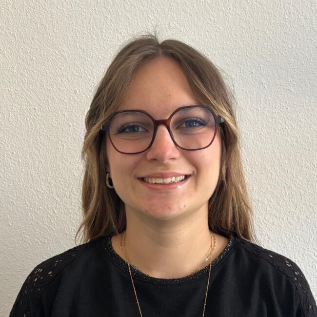 Babysitter in Failly: Maeva