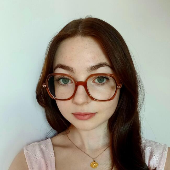 Babysitter in Fouju: Charlotte