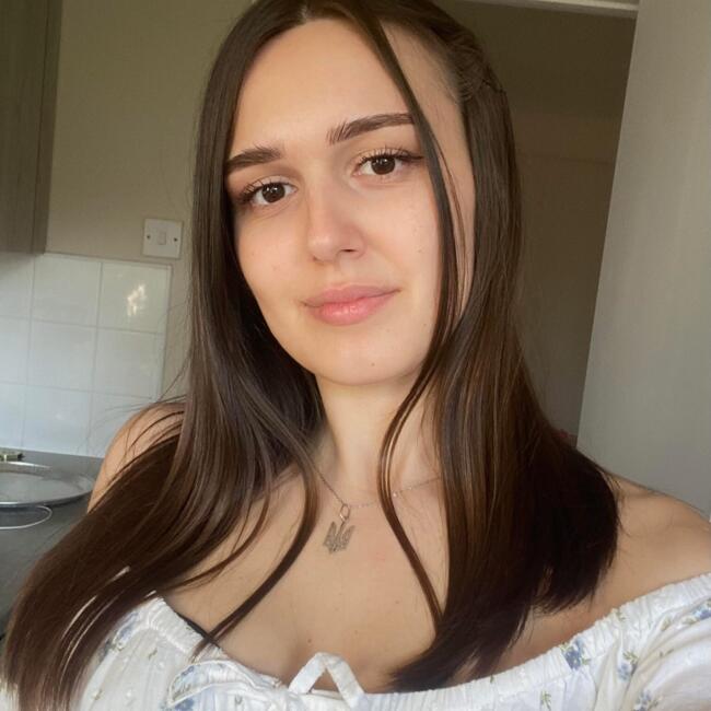 Babysitter in Bedford: Amy