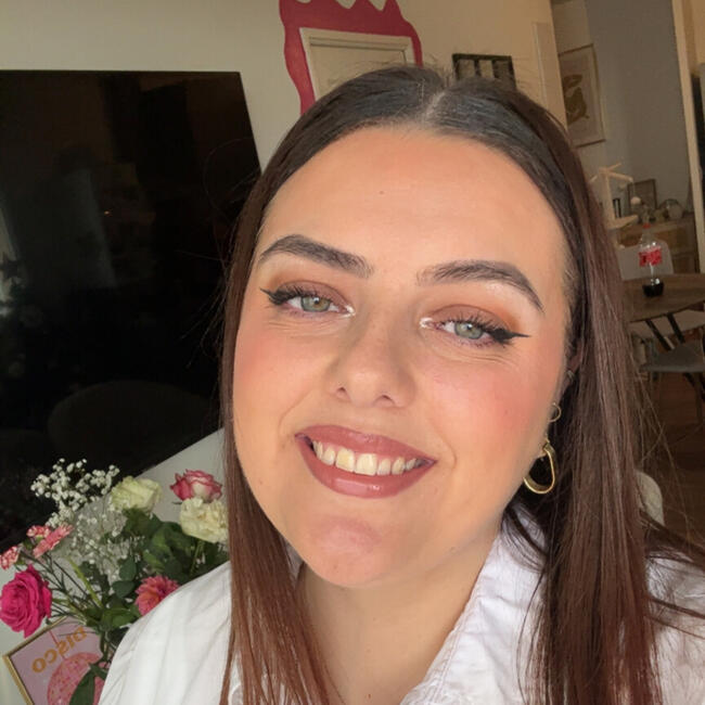 Babysitter in Darnétal: Eva