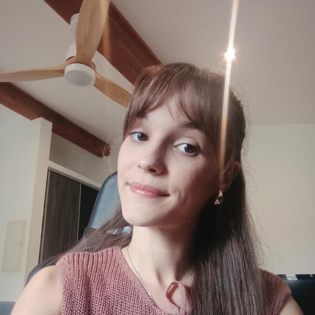 Babysitter in Villegailhenc: Lucie