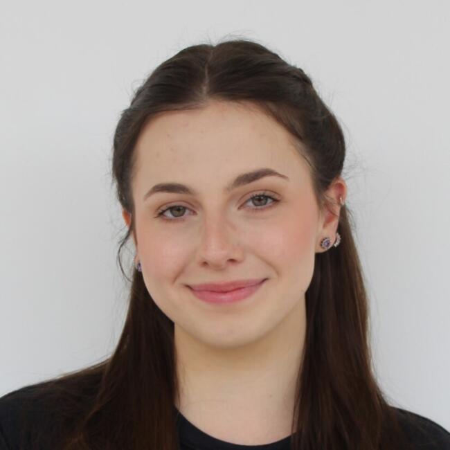 Babá em Curitiba: Mariana Kammers