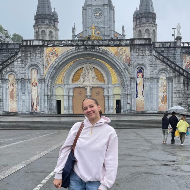 Babysitter in Saint-Benoît: Julie