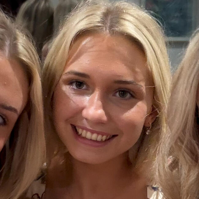 Babysitter in Brisbane: Savannah