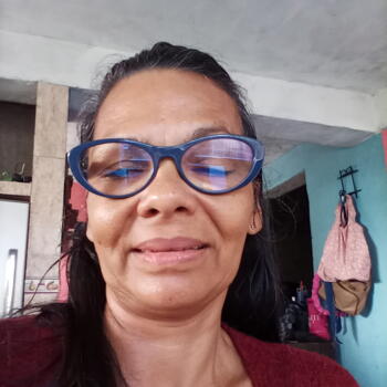 Babysitter in Caracas: Julia