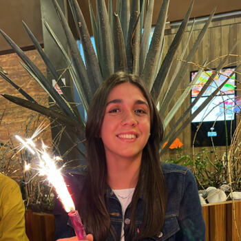 Babysitter in Burnaby: Fernanda