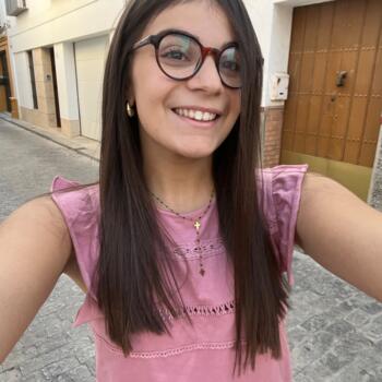 Babysitter in Seville: Julia