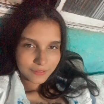 Babysitter in Betim: Barbara