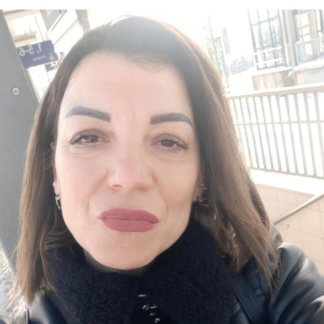 Babysitter in Düsseldorf: Sanela