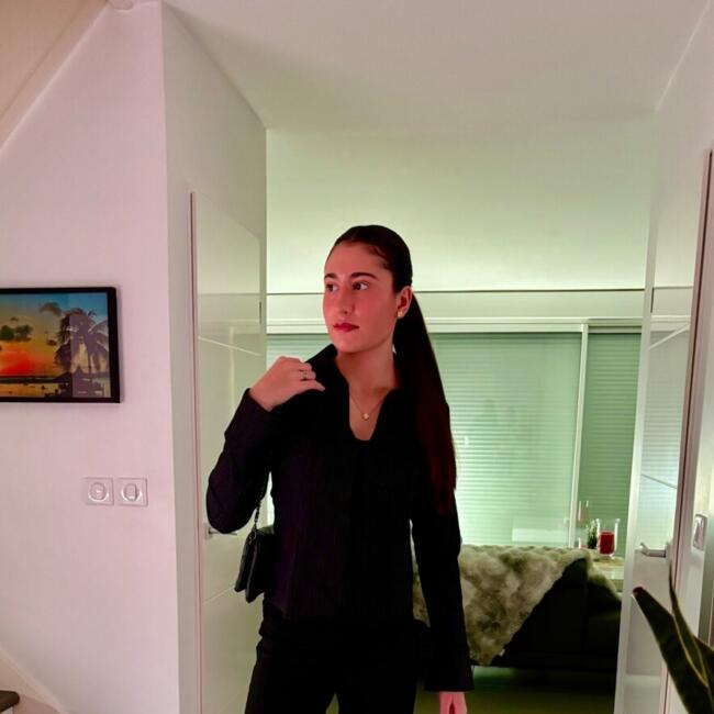 Babysitter in Saint-Germain-lès-Corbeil: Séréna