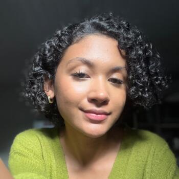 Babysitter Sinop: Alanna