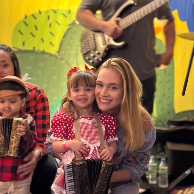 Emprego de babá em Vitória de Santo Antão: Amanda