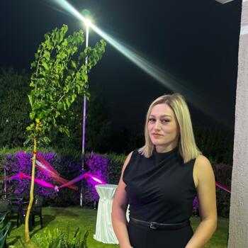 Barnvaktsjobb i Tullinge: barnvaktsjobb Regina