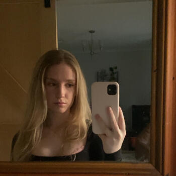 Babysitter in Canberra: Lucinda