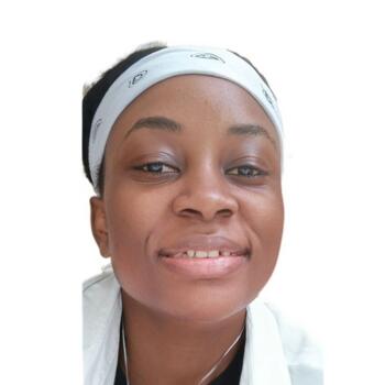 Babysitter Mont-Saint-Aignan: Belnisse Erica