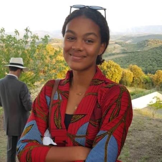 Babysitter in Edinburgh: Laure