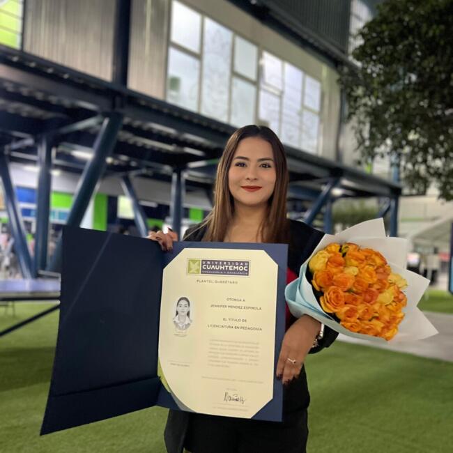 Niñera en Santiago de Querétaro: Jenni