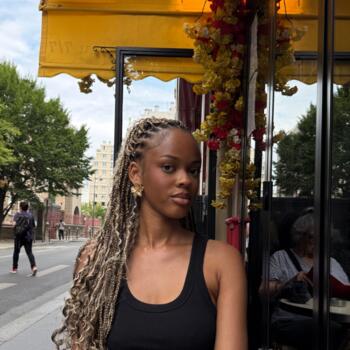 Babysitter in Rueil-Malmaison: Maeva
