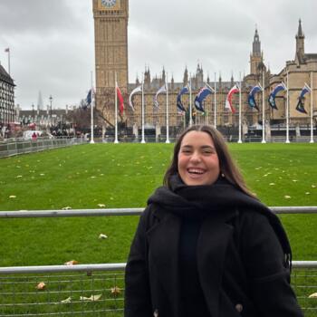 Canguro en Sevilla: Sara