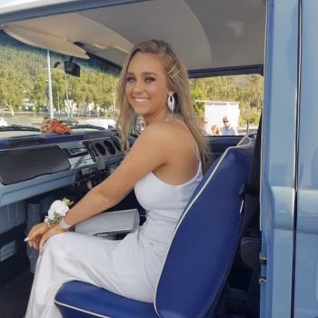 Babysitter Airlie Beach: Grace