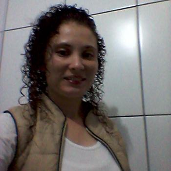 Babysitter Osasco: Gisele