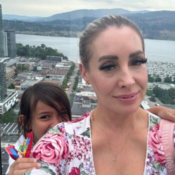 Job de garde d'enfants à Kelowna: job de garde d'enfants Richelle