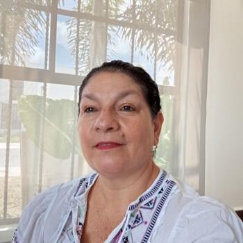 Niñera Mérida: Cruz