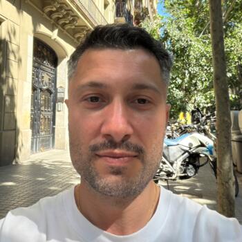 Parent Barcelona: Dan Neacsu