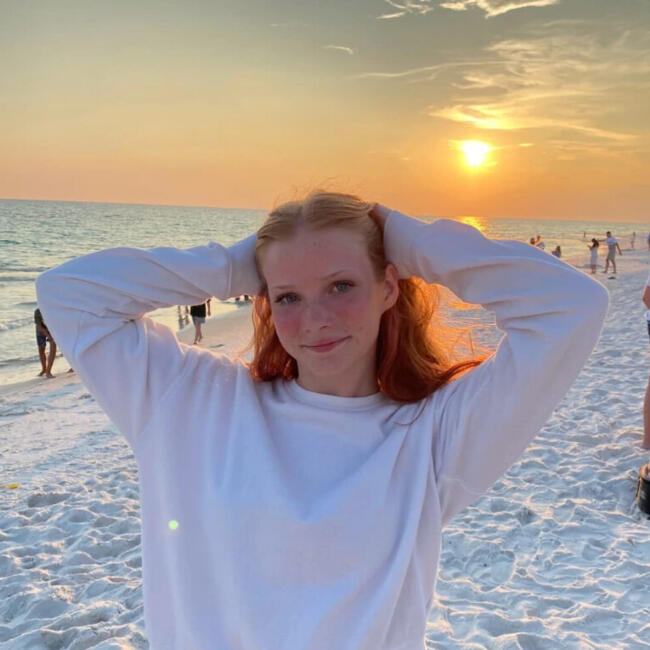 Babysitter in Chattanooga: Sophia