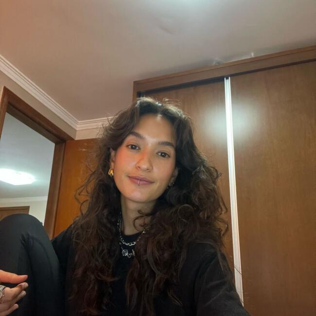 Babysitter in Paris: Fernanda