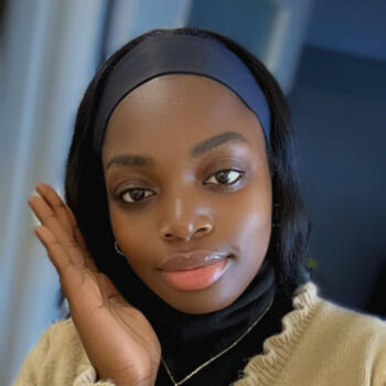 Babysitter in Caen: Nica