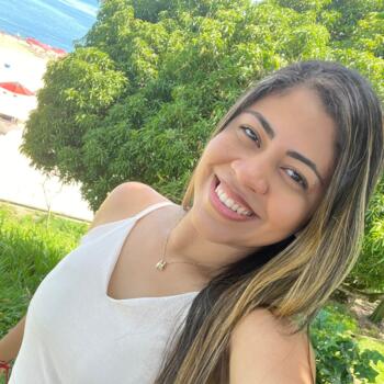 Emprego de babá em Manaus: emprego de babá Vangela